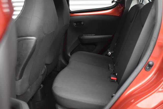 PEUGEOT 108 1.0 E-VTI STYLE / AIRCO / CAMERA / APPLE-CARPLAY ANDROID AUTO / NL-AUTO /, Grouwstra Auto`s, Deventer
