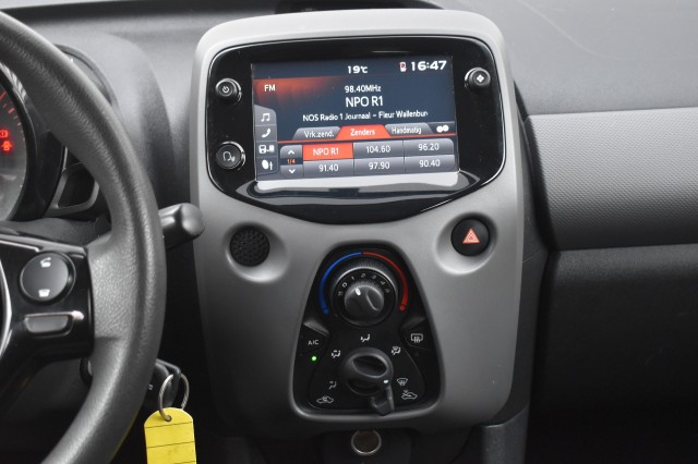 PEUGEOT 108 1.0 E-VTI STYLE / AIRCO / CAMERA / APPLE-CARPLAY ANDROID AUTO / NL-AUTO /, Grouwstra Auto`s, Deventer