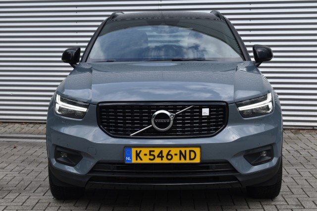 VOLVO XC40 1.5 T5 RECHARGE. R-DESIGN / EL. STOEL + MEMORY / H&K AUDIO / EL. TREKHAAK, Grouwstra Auto`s, Deventer