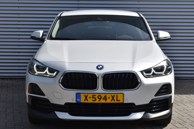 BMW X2 XDRIVE25E HIGH EXECUTIVE / LEDER /  HEAD-UP / TREKHAAK / , Grouwstra Auto`s, Deventer