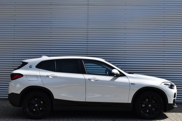 BMW X2 XDRIVE25E HIGH EXECUTIVE / LEDER /  HEAD-UP / TREKHAAK / , Grouwstra Auto`s, Deventer