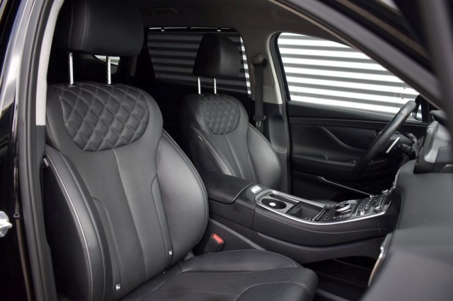 HYUNDAI SANTA FE 1.6 T-GDI HEV 7P. PREMIUM / AFN. HAAK / ADAP. CRUISE / 360 CAMERA, Grouwstra Auto`s, Deventer