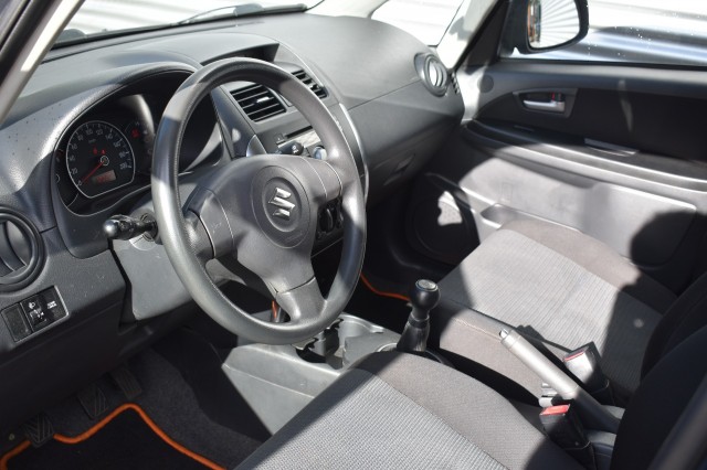 SUZUKI SX4 1.6 COMFORT / AIRCO / TREKHAAK / AUDIO / 4-SEASON BANDEN /, Grouwstra Auto`s, Deventer