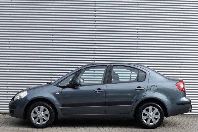 SUZUKI SX4 1.6 COMFORT / AIRCO / TREKHAAK / AUDIO / 4-SEASON BANDEN /, Grouwstra Auto`s, Deventer