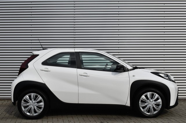 TOYOTA AYGO X 1.0 VVT-I MT PLAY / NL AUTO / 1e EIGENAAR / 100% DEALER ONDH., Grouwstra Auto`s, Deventer