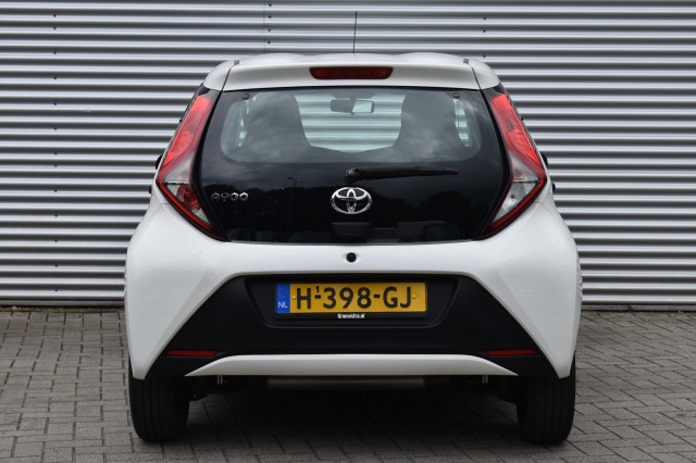 TOYOTA AYGO 1.0 VVT-I 5DRS. X-FUN / NL AUTO / AIRCO / EL. RAMEN / BLUETOOTH, Grouwstra Auto`s, Deventer