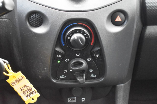 TOYOTA AYGO 1.0 VVT-I 5DRS. X-FUN / NL AUTO / AIRCO / EL. RAMEN / BLUETOOTH, Grouwstra Auto`s, Deventer