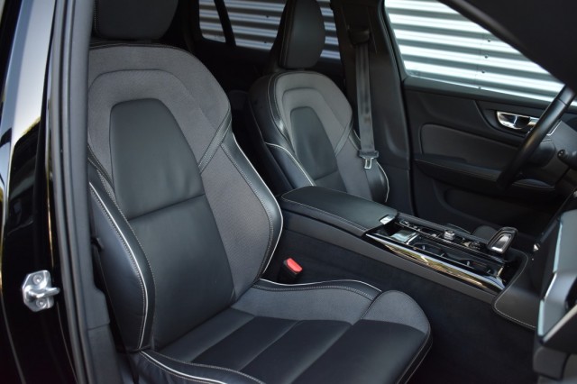 VOLVO V60 2.0 T6 AWD RECHARGE. R-DESIGN / STOEL+STW VERW. / EL. TREKHAAK, Grouwstra Auto`s, Deventer
