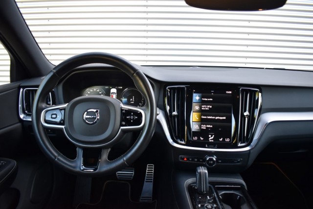 VOLVO V60 2.0 T6 AWD RECHARGE. R-DESIGN / STOEL+STW VERW. / EL. TREKHAAK, Grouwstra Auto`s, Deventer