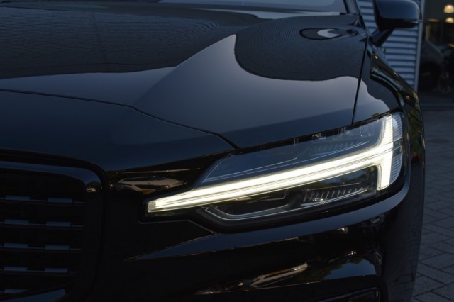 VOLVO V60 2.0 T6 AWD RECHARGE. R-DESIGN / STOEL+STW VERW. / EL. TREKHAAK, Grouwstra Auto`s, Deventer