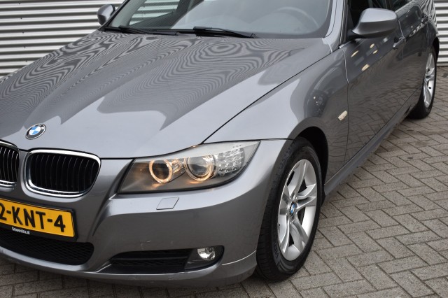 BMW 3-SERIE 325I BUSINESS LINE  / SCHUIF/KANTELDAK / SPORTSTOELEN / NAVI / NL-AUTO /, Grouwstra Auto`s, Deventer