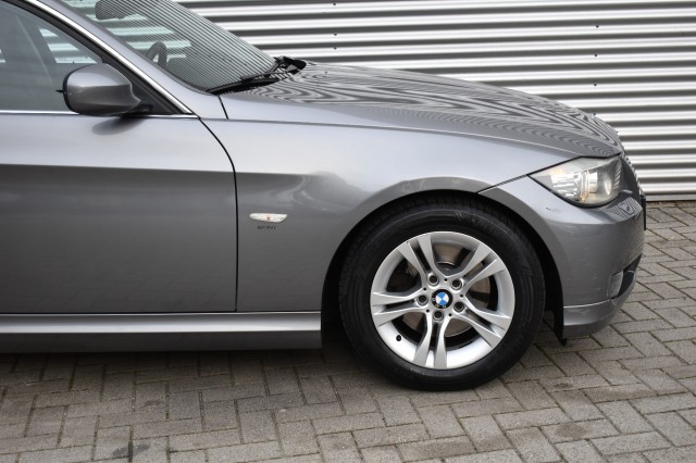 BMW 3-SERIE 325I BUSINESS LINE  / SCHUIF/KANTELDAK / SPORTSTOELEN / NAVI / NL-AUTO /, Grouwstra Auto`s, Deventer