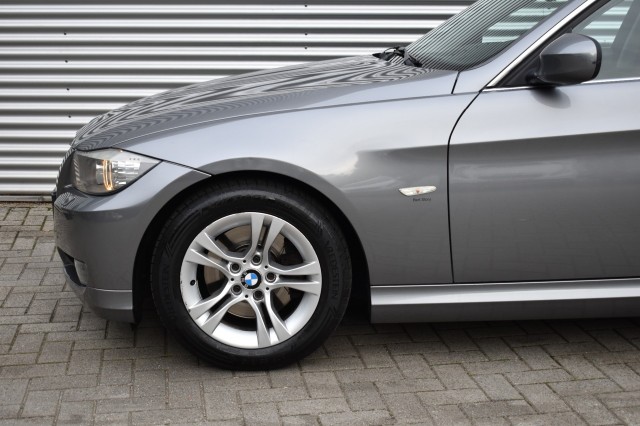 BMW 3-SERIE 325I BUSINESS LINE  / SCHUIF/KANTELDAK / SPORTSTOELEN / NAVI / NL-AUTO /, Grouwstra Auto`s, Deventer