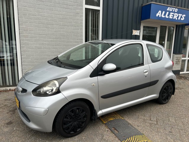 Toyota Aygo - 1.0-12V +