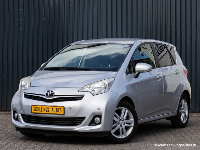 TOYOTA VERSO-S 1.3 VVT-I ASPIRATION Automaat Navi Camera 30.000KM!!, Schillings Auto's, Cadier en keer