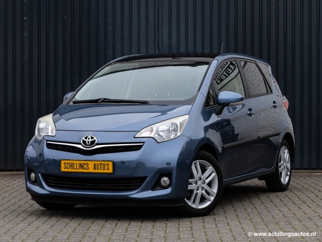 TOYOTA VERSO-S 1.3 VVT-I Aspiration LTD Automaat leer Navi Camera 51.000km, Schillings Auto's, Cadier en keer