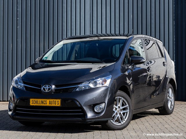 TOYOTA VERSO