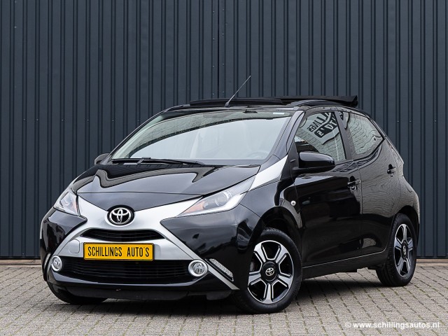TOYOTA AYGO 1.0 VVT-I X-PLAY Cabrio-Top Airco-Ecc Navi Bluetooth 48.000km, Schillings Auto's, Cadier en keer