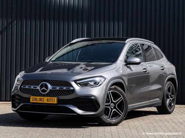 MERCEDES-BENZ GLA-KLASSE 200 AMG Line Panoramadak Navi Automaat 120KW, Schillings Auto's, Cadier en keer
