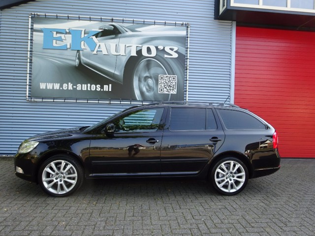 SKODA OCTAVIA 1.2TSI 105pk, Navi, 18inch, Privacy-glas, EK Auto's, Hoogeveen