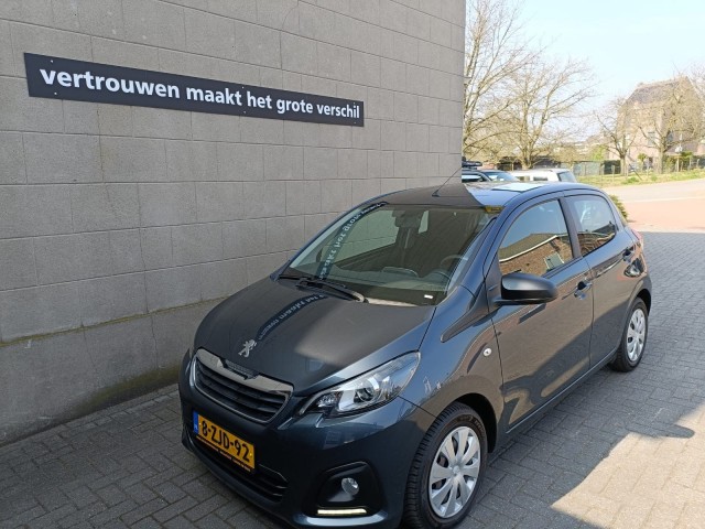 PEUGEOT 108