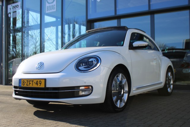 VOLKSWAGEN BEETLE