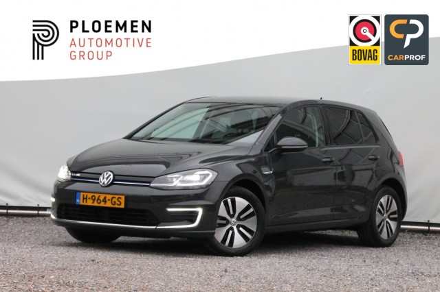 VOLKSWAGEN E-GOLF E-DITION - 136 pk **Led / ACC / Carplay / SUBSIDIE EUR 2000,- , Autobedrijf Ploemen Meerssen BV, Meerssen