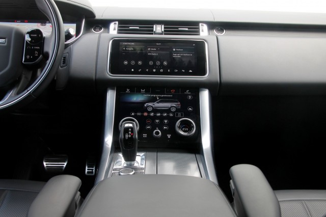 LAND ROVER RANGE ROVER P400e Limited Edition - 404 pk **Pano / Head up / Rear entertain, Autobedrijf Ploemen Meerssen BV, Meerss