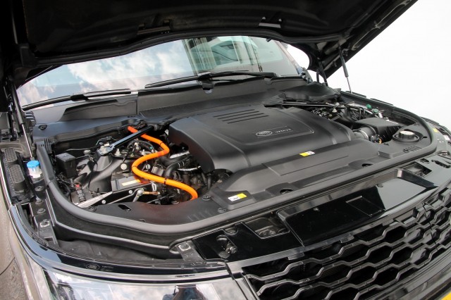 LAND ROVER RANGE ROVER P400e Limited Edition - 404 pk **Pano / Head up / Rear entertain, Autobedrijf Ploemen Meerssen BV, Meerss