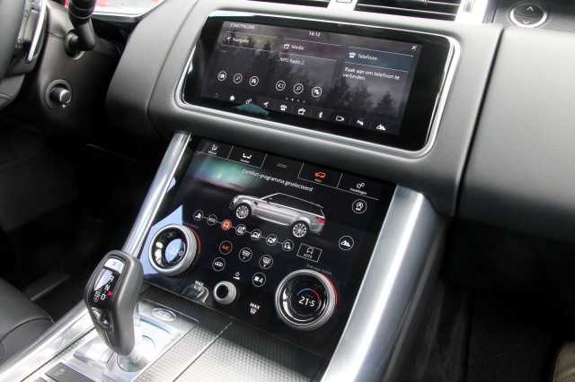 LAND ROVER RANGE ROVER P400e Limited Edition - 404 pk **Pano / Head up / Rear entertain, Autobedrijf Ploemen Meerssen BV, Meerss