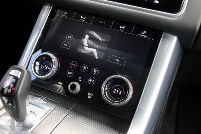 LAND ROVER RANGE ROVER P400e Limited Edition - 404 pk **Pano / Head up / Rear entertain, Autobedrijf Ploemen Meerssen BV, Meerss