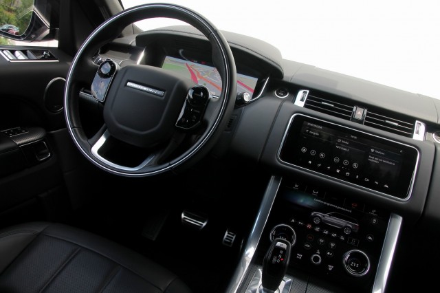 LAND ROVER RANGE ROVER P400e Limited Edition - 404 pk **Pano / Head up / Rear entertain, Autobedrijf Ploemen Meerssen BV, Meerss