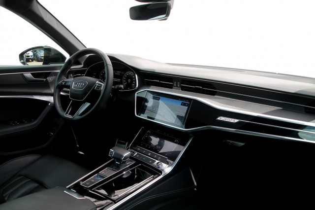 AUDI A6 Avant 55 TFSIe Quattro S-Line - 367 pk **Pano / HuD / Bang , Autobedrijf Ploemen Meerssen BV, Meerssen