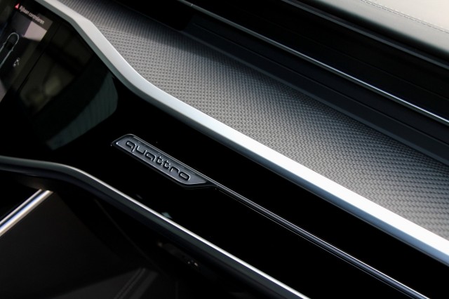 AUDI A6 Avant 55 TFSIe Quattro S-Line - 367 pk **Pano / HuD / Bang , Autobedrijf Ploemen Meerssen BV, Meerssen