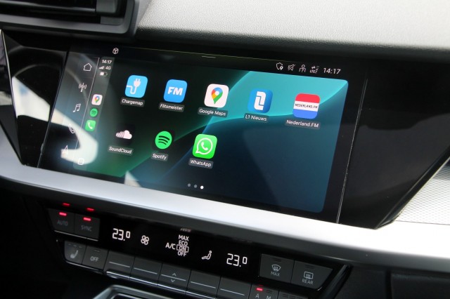 AUDI A3 Sportback 45 TFSIe S-Line - 245 pk **Pano / Camera / Side assist, Autobedrijf Ploemen Meerssen BV, Meerssen