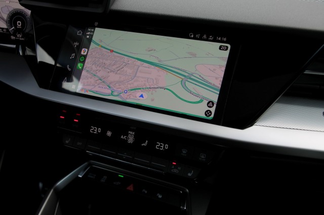 AUDI A3 Sportback 45 TFSIe S-Line - 245 pk **Pano / Camera / Side assist, Autobedrijf Ploemen Meerssen BV, Meerssen