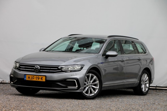 VOLKSWAGEN PASSAT Variant 1.4 TSI PHEV GTE Business - 218 pk **Camera / Massage, Autobedrijf Ploemen Meerssen BV, Meerssen