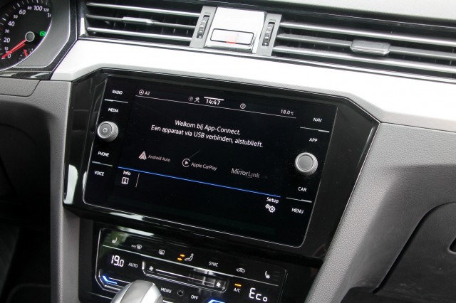 VOLKSWAGEN PASSAT Variant 1.4 TSI PHEV GTE Business - 218 pk **Camera / Massage, Autobedrijf Ploemen Meerssen BV, Meerssen