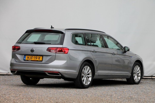 VOLKSWAGEN PASSAT Variant 1.4 TSI PHEV GTE Business - 218 pk **Camera / Massage, Autobedrijf Ploemen Meerssen BV, Meerssen