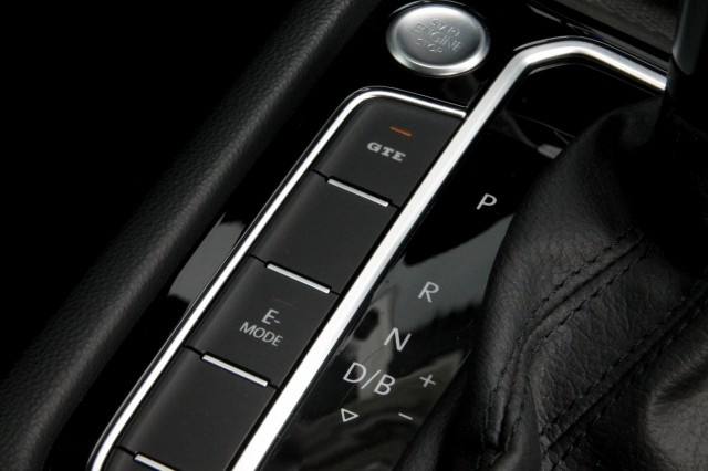 VOLKSWAGEN PASSAT Variant 1.4 TSI PHEV GTE Business - 218 pk **Camera / Massage, Autobedrijf Ploemen Meerssen BV, Meerssen