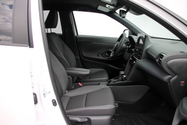 TOYOTA YARIS 1.5 Hybrid 130 Team Player - 93 pk **Carplay / Camera / ACC, Autobedrijf Ploemen Meerssen BV, Meerssen