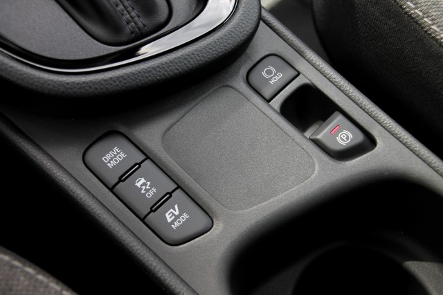 TOYOTA YARIS 1.5 Hybrid 130 Team Player - 93 pk **Carplay / Camera / ACC, Autobedrijf Ploemen Meerssen BV, Meerssen