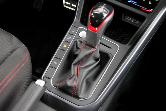 VOLKSWAGEN POLO 2.0 TSI GTI - 207 pk, Autobedrijf Ploemen Meerssen BV, Meerssen