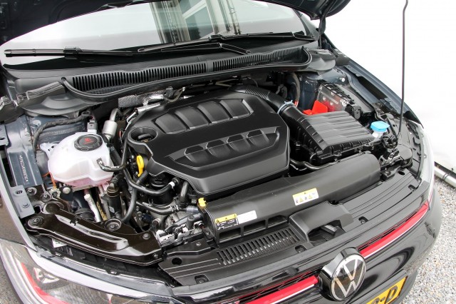 VOLKSWAGEN POLO 2.0 TSI GTI - 207 pk, Autobedrijf Ploemen Meerssen BV, Meerssen