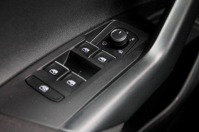 VOLKSWAGEN POLO 2.0 TSI GTI - 207 pk, Autobedrijf Ploemen Meerssen BV, Meerssen