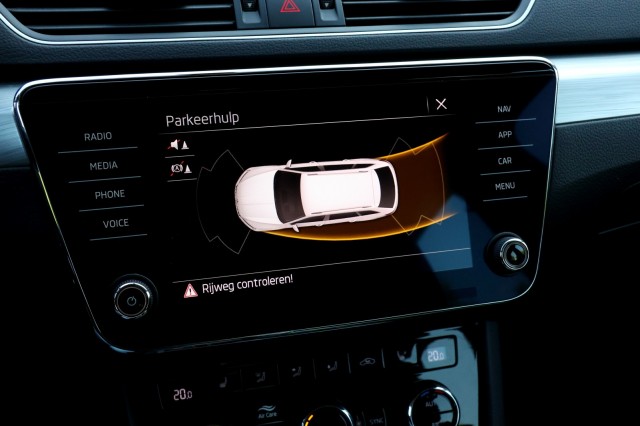 SKODA SUPERB Combi 1.4 TSI iV Business Edition - 218 pk **Carplay / Led / Navi, Autobedrijf Ploemen Meerssen BV, Meerssen