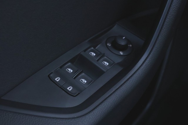 SKODA SUPERB Combi 1.4 TSI iV Business Edition - 218 pk **Carplay / Led / Navi, Autobedrijf Ploemen Meerssen BV, Meerssen