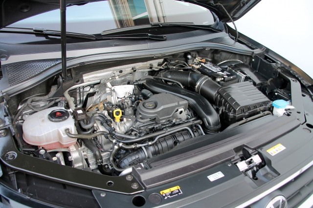 VOLKSWAGEN TIGUAN 1.5 TSI DSG Active - 150 pk **Camera / ACC / Led / Carplay, Autobedrijf Ploemen Meerssen BV, Meerssen