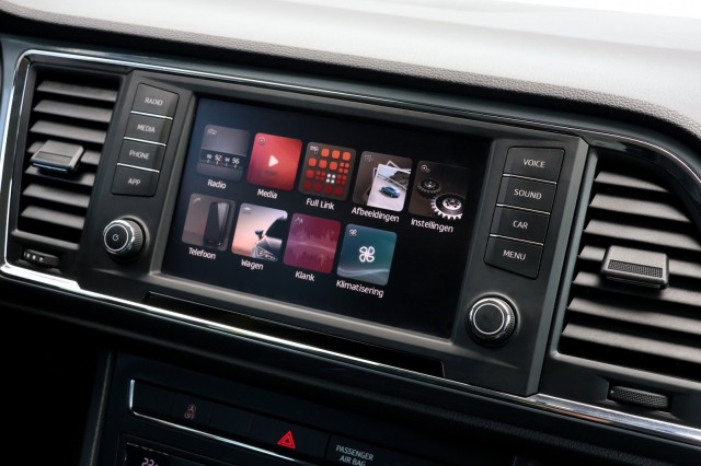 SEAT ATECA 1.4 EcoTSI Style - 150 pk **Full Link / PDC / Lane Assist, Autobedrijf Ploemen Meerssen BV, Meerssen