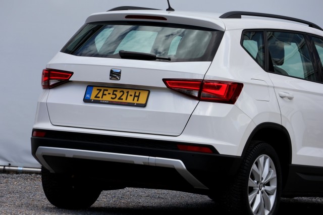 SEAT ATECA 1.4 EcoTSI Style - 150 pk **Full Link / PDC / Lane Assist, Autobedrijf Ploemen Meerssen BV, Meerssen